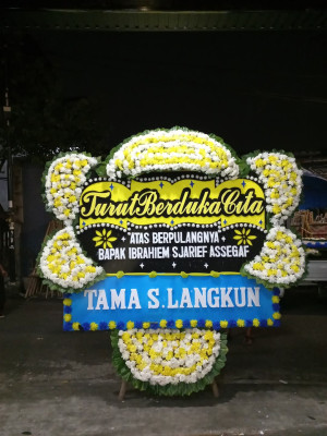 Papan Bunga Duka di Pasirdoton